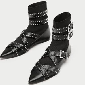 ZARA SZ 6.5 BUCKLED FLAT SOCK ANKLE BOOTS